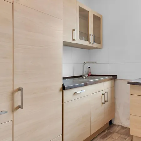 Bege Workaway Apartment *